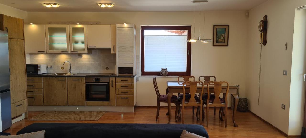 Apartma Nebo-Sky Appartamento Šmarje Esterno foto